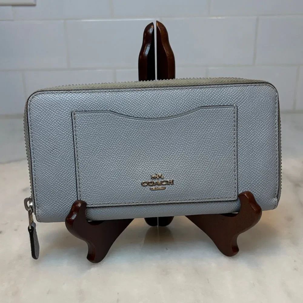 Coach Wallet Cross Grain Leather Full Zip Continental Blue Wallet
